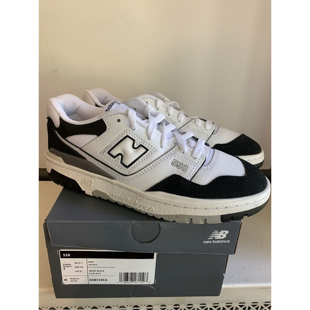 New Balance 550 White Black Suede Leather Sneakers Kids Youth 7 New With Box